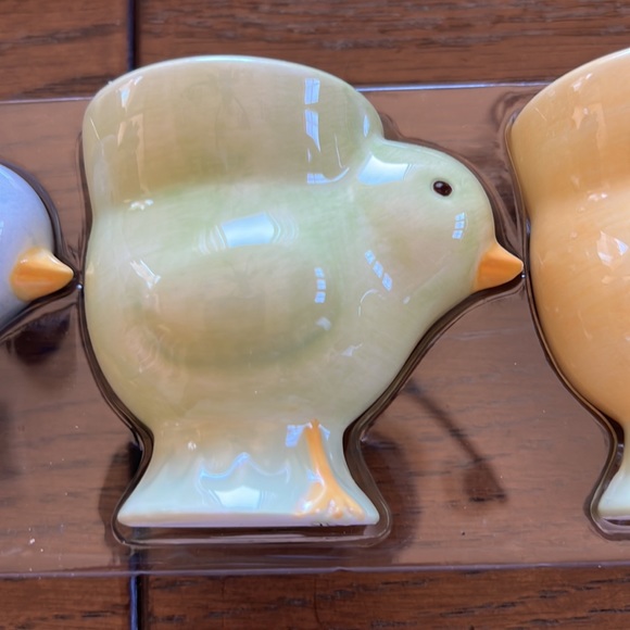 Pottery Barn Chick Egg Cup Set - Picture 5 of 9